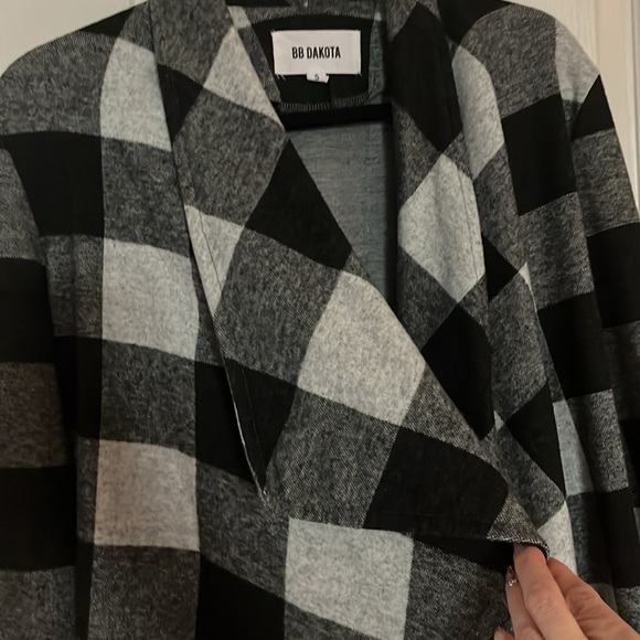 BB Dakota Cardigan - Picture 2 of 5